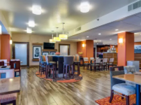 希爾頓歡朋酒店-約翰遜城 約翰遜城酒店