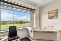 Lakeview Motel and Apartments