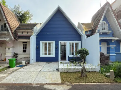 Villa Montana House by SAKALAVASA