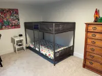 Lakefront Living. Kayak while bald eagles soar above and loons call out. Các khách sạn ở Raymond