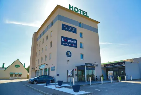 Ibis Styles Lyon Meyzieu Arena Stadium Отели в г. Десин-Шарпьё