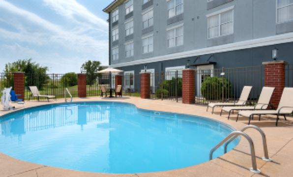 Garner Hotel EVANSVILLE EAST by IHG