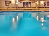 Holiday Inn Express O'NEILL by IHG - piscina