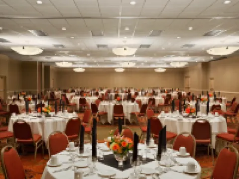 Holiday Inn PORTLAND-AIRPORT (I-205) by IHG Hotels in Portland