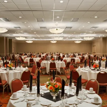 Holiday Inn PORTLAND-AIRPORT (I-205) by IHG