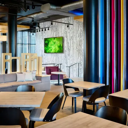 Aloft Montreal Airport