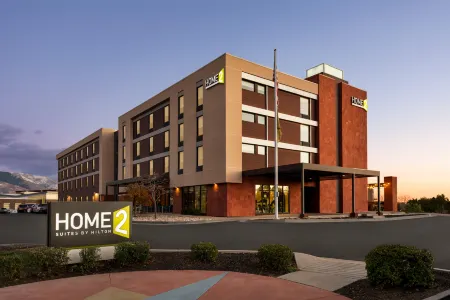 Home2 Suites by Hilton Salt Lake City/Layton Отели рядом с достопримечательностью «Парк Винта Сити»