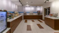 Holiday Inn Express & Suites TAMPA EAST - YBOR CITY by IHG - Aamiainen