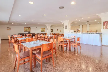 Hotel ITC Ciudad de Haro Отели в г. Аро