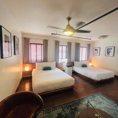 Hotel Crocodile & Crocodile Music Venue Các khách sạn gần Bãi biển Alki