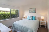 Bayshore Beachside Resort