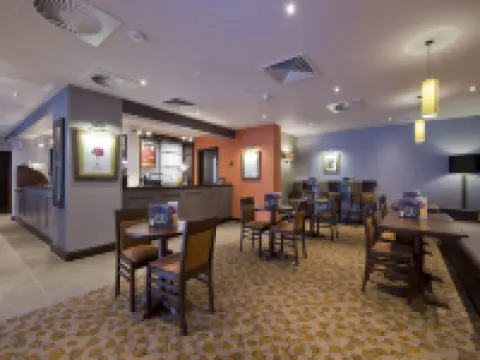 Premier Inn Exeter City Centre エクセターのホテル