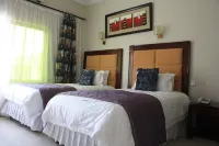 Nomads Court Lodge Hotel di 