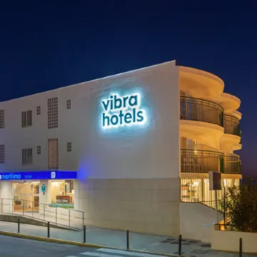 Hotel Vibra Marítimo Отели рядом с достопримечательностью «Пуэрто де Ибиса»