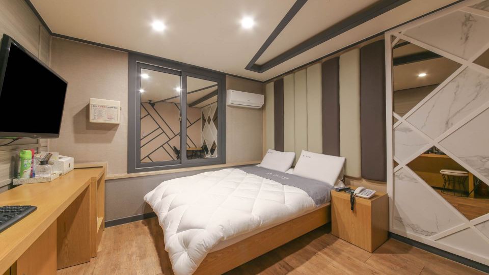 Namwon Motel Shop