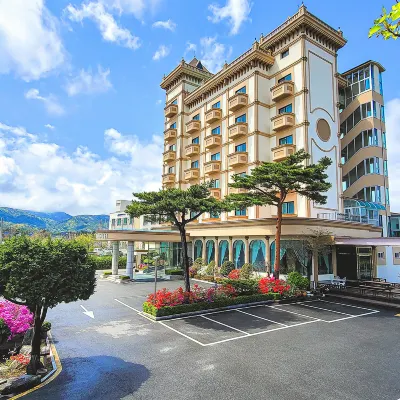 Hotel Amaranth Hotel dekat Kereta Gantung Seorak