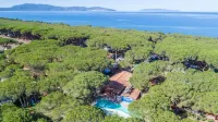 Residence with swimming pool in Albinia just 150 mt from the beach - 2-Star