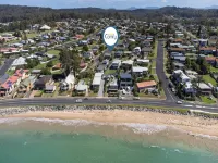 Our Haven: 4-Bed Escape Near Beach & Mogo Trails Hotels in Batehaven