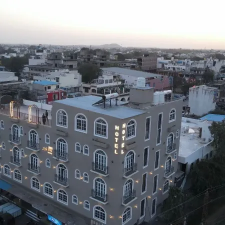 Hotel Hari Leela Fort View Palace