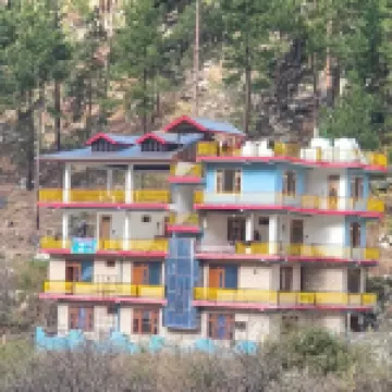 Shesh Besh Guest House & Restaurant