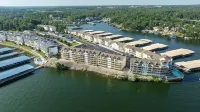 Lakeview Condo w/ 2 Pools & Beach - Family Fun Awaits at 21mm - 4-Sterne