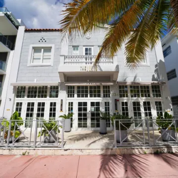The Julia Hotel Hotels near South Pointe Park