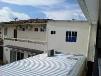 Hostal Mansión Histórica - Hostels
