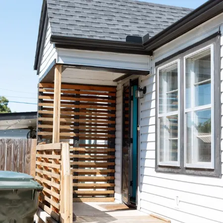 OU-Walk to Main St- Big Deck- Patio -Fire Pit -Man Cave