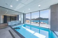 Geoje Party Regina Pool Villa - Private Pools