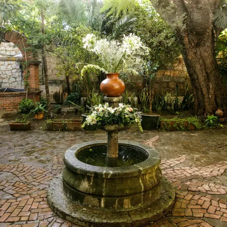 Agrado Guest House