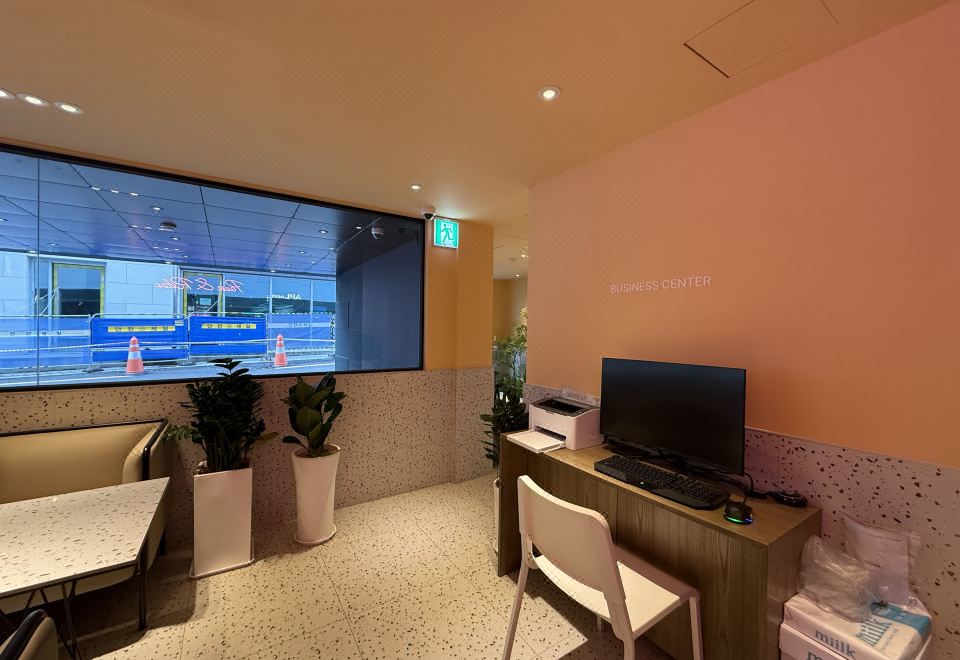 신촌 APL Hotel
