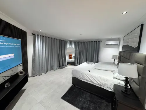 Bryanston Luxury Secure 4BR Haven Hotels in Bryanston