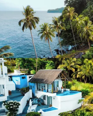 Bintana Sa Paraiso Naasag - Bars