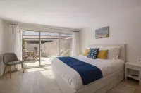 Le Clos des Sternes Hotels in La Flotte