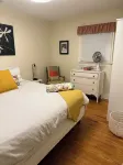 Newly renovated cottage in Clayton Historic District - a short drive to Raleigh