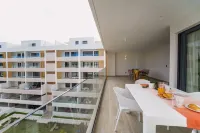 4 Bedroom Beach Penthouse w Private Rooftop - 4-Star