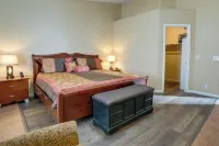 Pet-Friendly Yard! Home Near State Farm Stadium