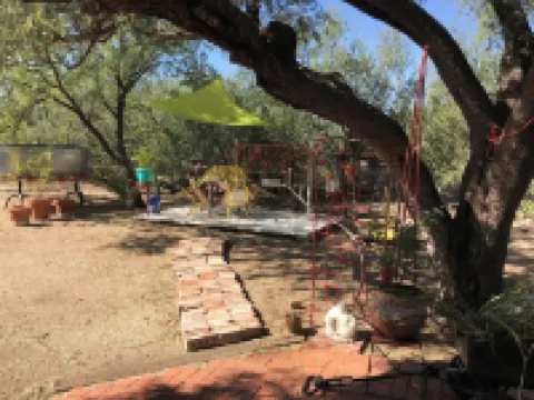 Home on 10.5 Acre Authentic Guest Ranch with Full Kitchen and Huge Private Yard! 丹戈豪園酒店