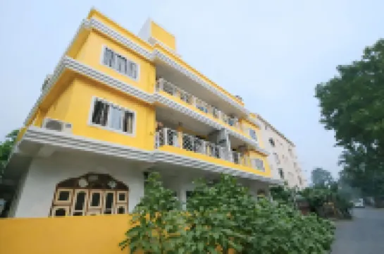 Om Shree Residency Hotel a 