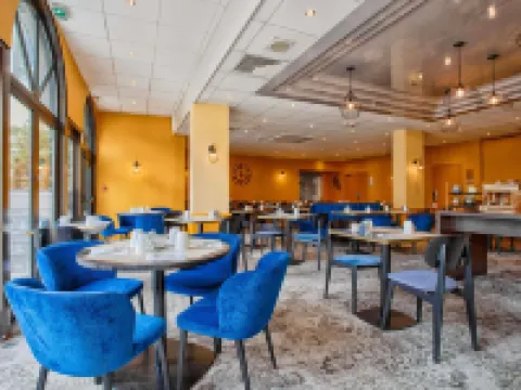 Hôtel Mercure Trouville-Sur-Mer Hotels in Trouville-sur-Mer