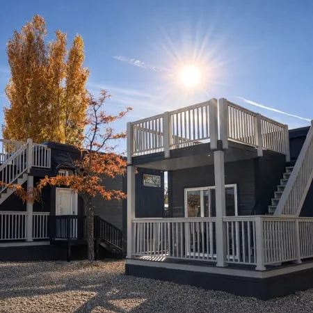 Luxury Tiny Homes - Deluxe King Room