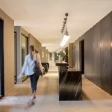 Stamford Grand Apartment + Cozy Den