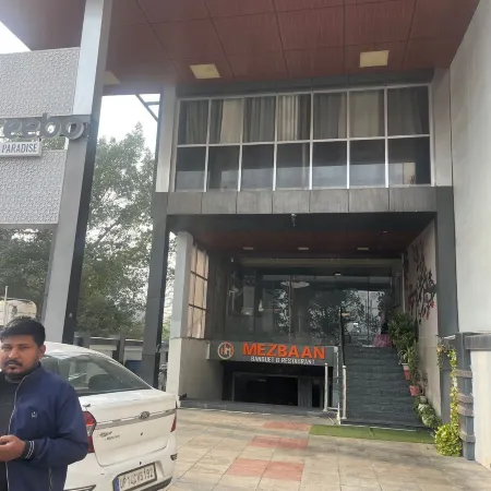 Staylo Masterprice Palace