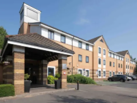 プレミア イン カーディフ シティ センター-スタジアム カーディフのホテル