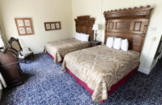 歷史悠久的廣場酒店