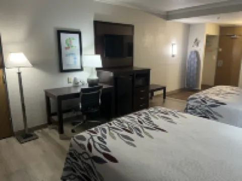 เรด รูฟ อินน์ กัสโทเนีย โรงแรมในแกสโตเนีย