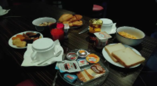 Bonséjour Montmartre Hotels near Eglise Saint-Pierre de Montmartre