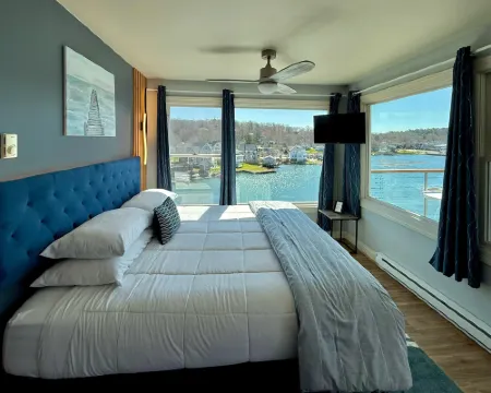 Harborage Inn on the Oceanfront Hotels in Lincoln County