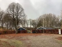 Holiday Home for 2, Ansager