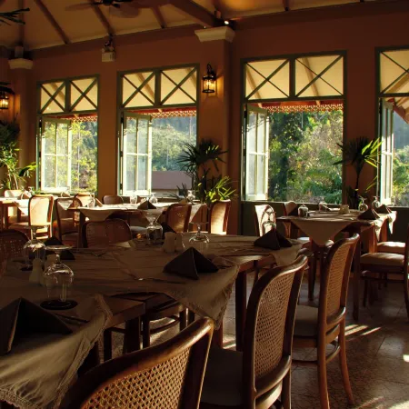 Lost Horizon Resort - Khao Sok Hotels in Phanom
